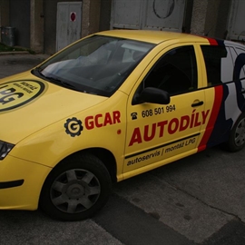 Polep osobního auta autoopravárenské firmy G-CAR